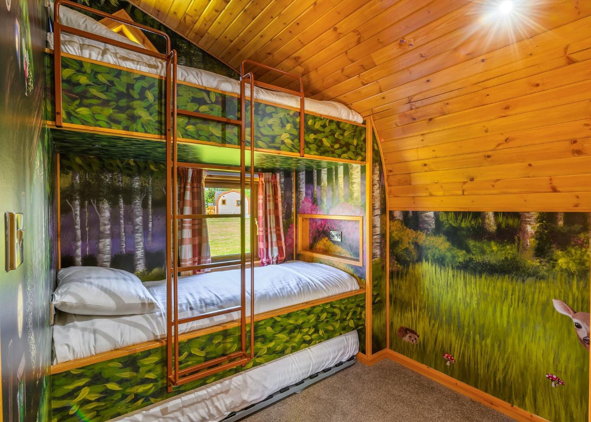 Wild Acre Village At Sundown Adventureland Retford Luaran gambar